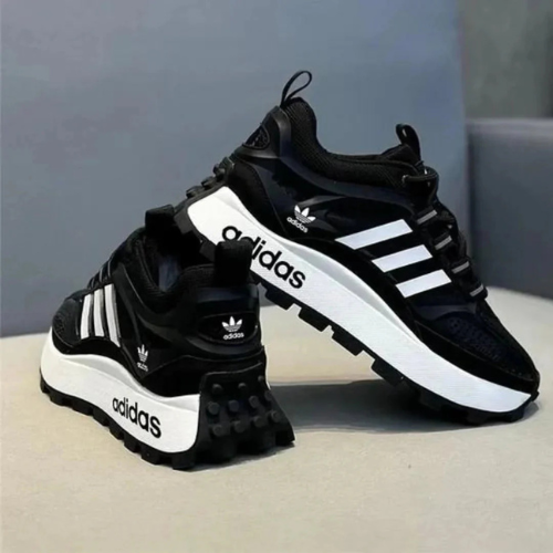 Adidas - Turnschuhe